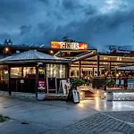 博因吉斯克杰兹洛酒店