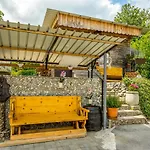 博因吉斯克杰兹洛酒店