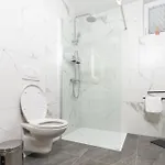 博因吉斯克杰兹洛酒店 3* 博希尼