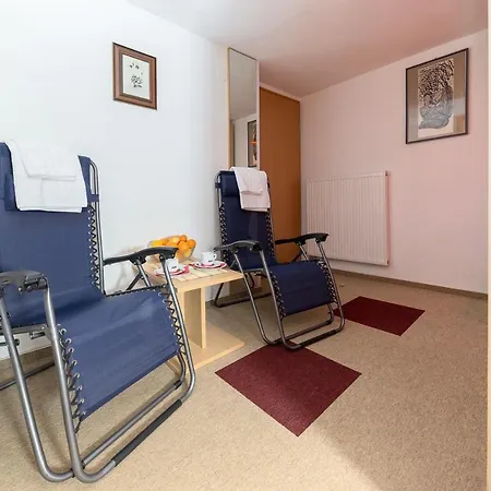 博因吉斯克杰兹洛酒店