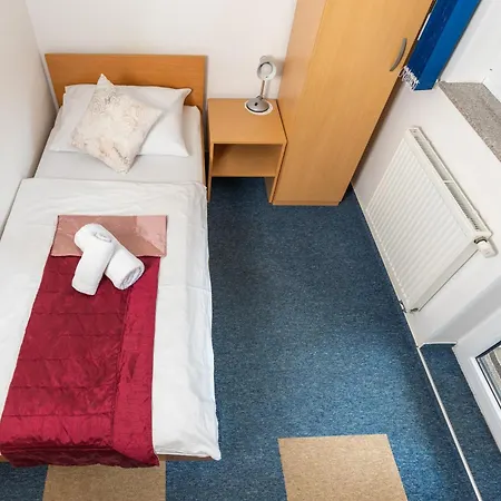 博因吉斯克杰兹洛酒店 酒店 博希尼